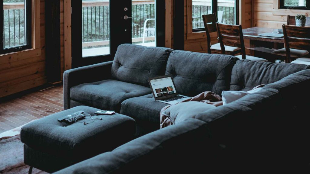 How-to-Arrange-Living-Room-on-guestposting